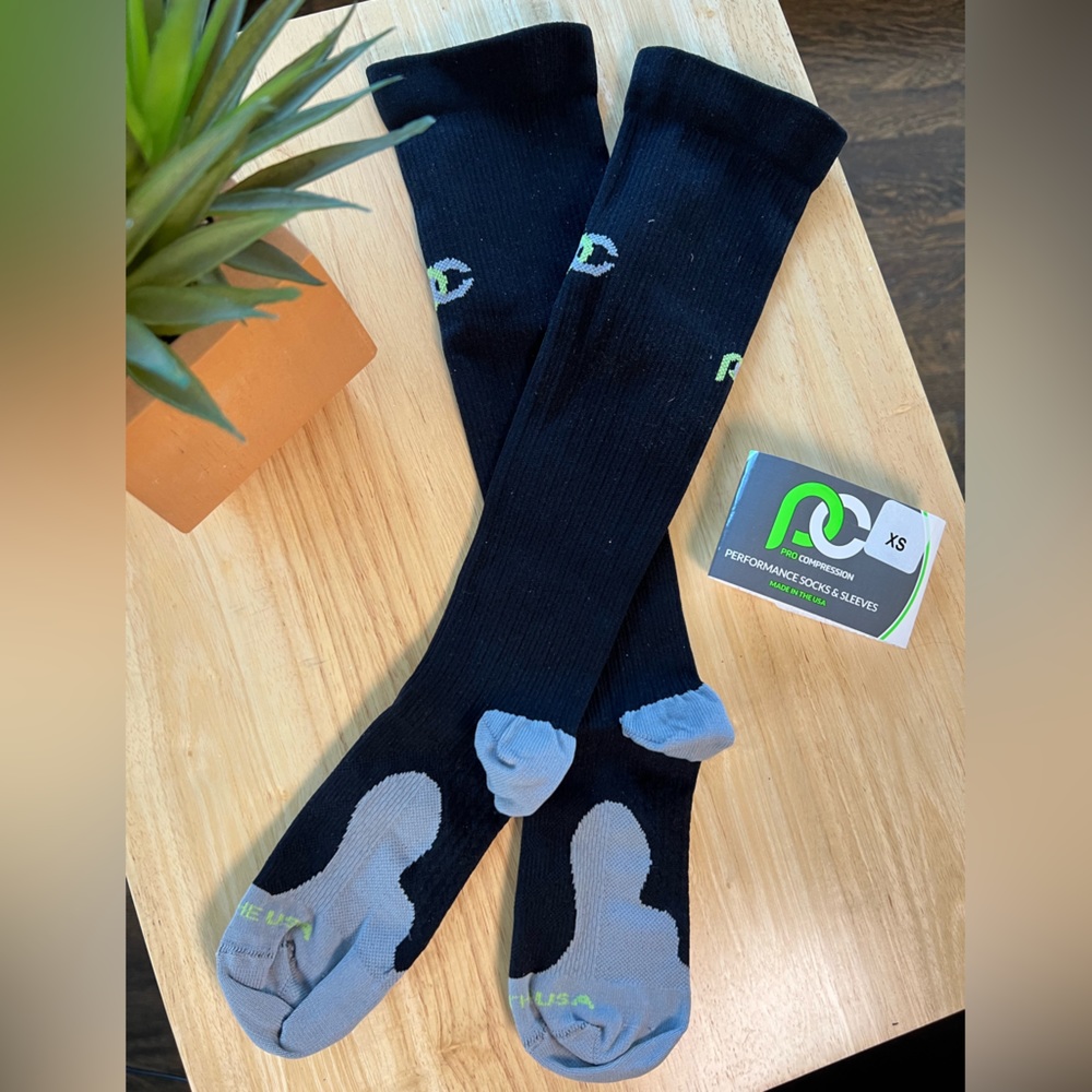 NWT- Procompression Marathon Socks- Size XS